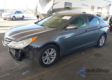 2013 Hyundai Sonata Gls z USA, uszkodzony, nr VIN 5NPEB4AC2DH661022